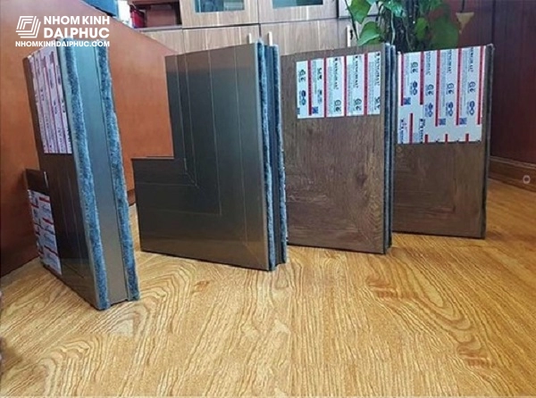 Mặt cắt cửa nhôm thủy lực Singhal Mặt cắt cửa nhôm thủy lực Singhal