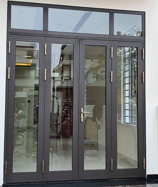Mẫu cửa nhôm kính Xingfa màu ghi và đen đẹp