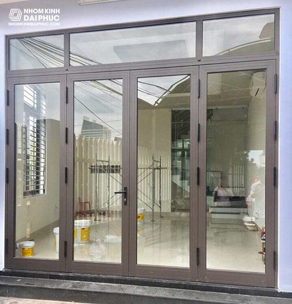 Cửa nhôm 4 cánh màu nâu cà phể