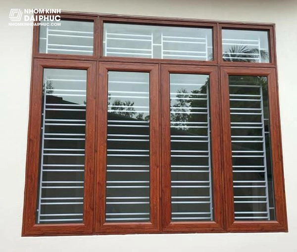 Cửa Xingfa màu vân gỗ